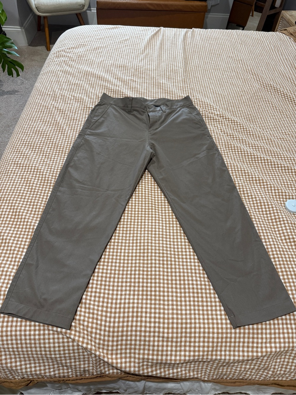 lululemon athletica Relaxed-Tapered Twill Trouser Cropped - Nomad